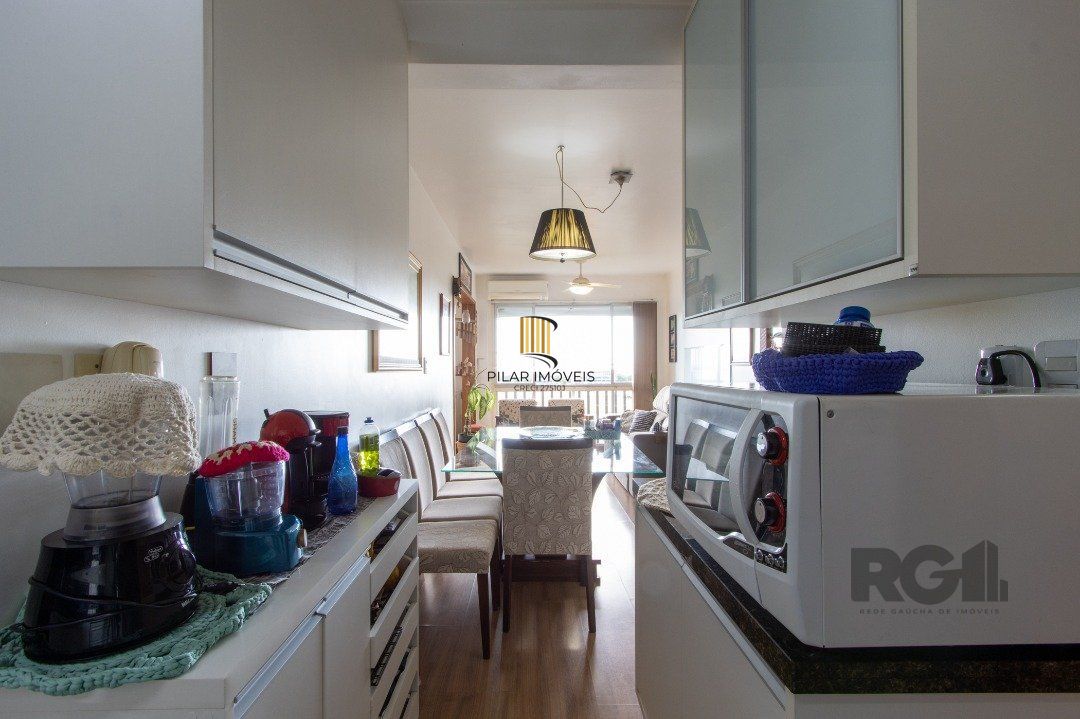Apartamento 3 quartos, 2 banheiros, 1 vaga, condomínio com infra - Bairro Cristal
