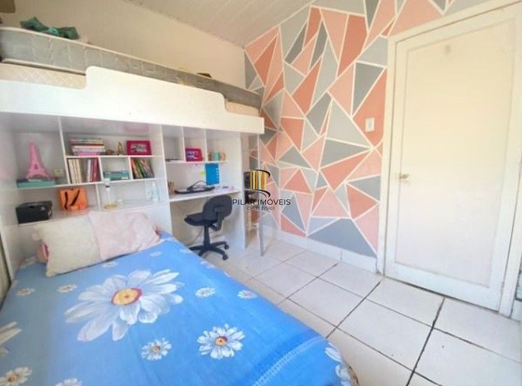 Casa 4 dormitórios I vaga 8 carros I Bairro Camaquã