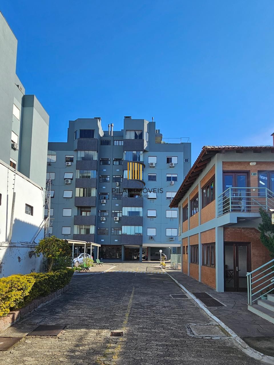 Apto com 2 dormi ,sacada com churrasq e garagem - Pilar Imóveis
