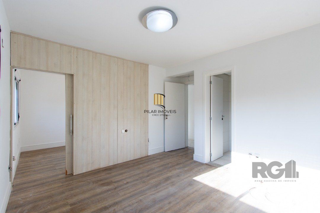 Apartamento para Venda - 102m², 3 dormitórios, sendo 2 suites, 2 vagas - Tristeza
