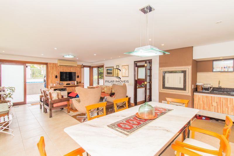 Cobertura Exclusiva com Vista Privilegiada no Coração do Bairro Moinhos de Vento