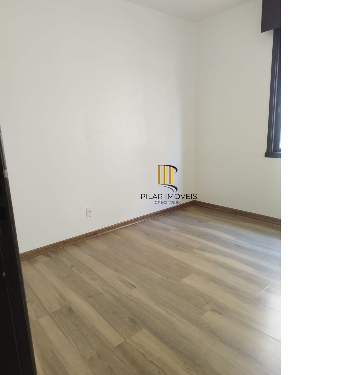 Apartamento semi mobiliado, desocupado e pronto para morar no bairro Bela Vista