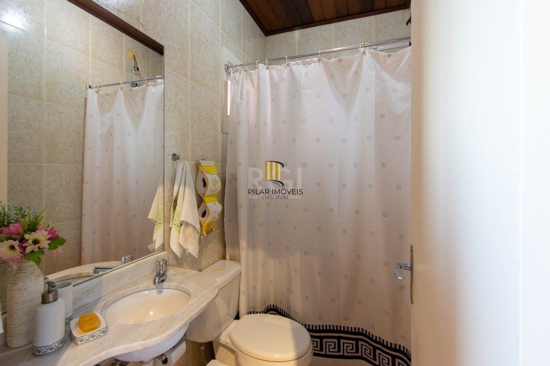 Casa de Condomínio 4 dormitórios no bairro Vila Assunção