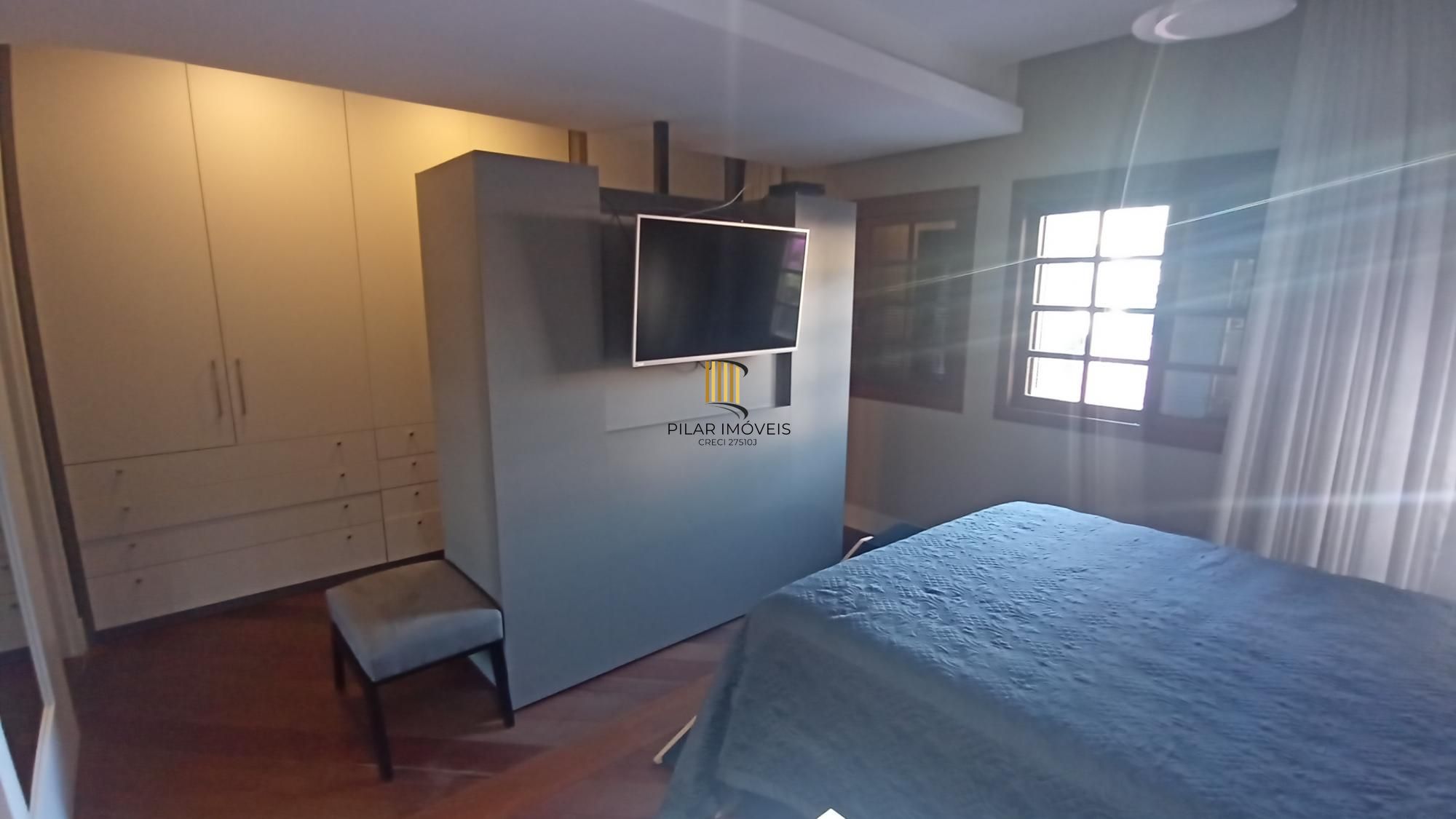 Casa de Condomínio com 3 Suítes, no bairro Tristeza