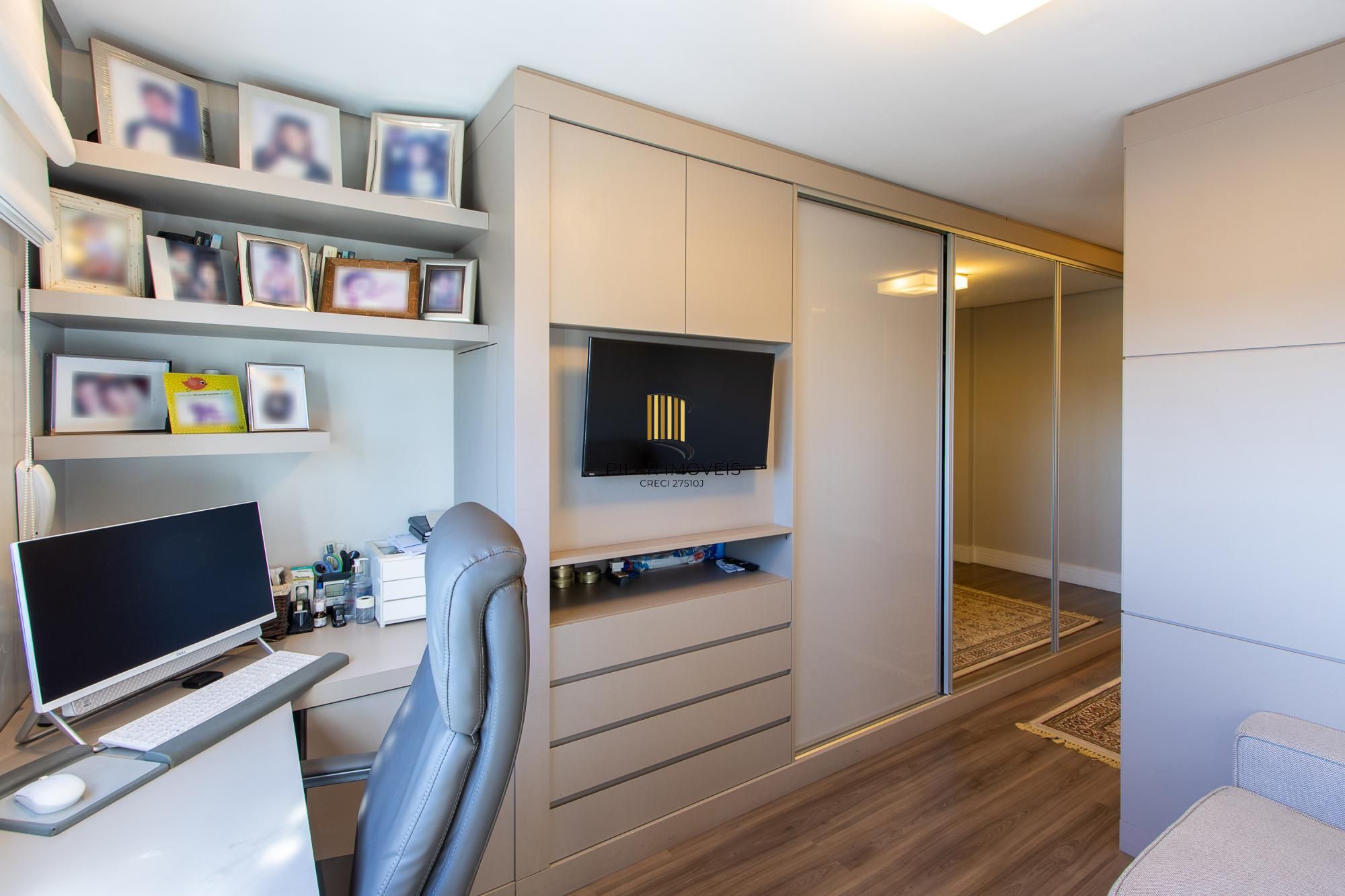 Excelente apartamento de 3 dormitórios, 1 suíte e 2 vagas no bairro Tristeza.