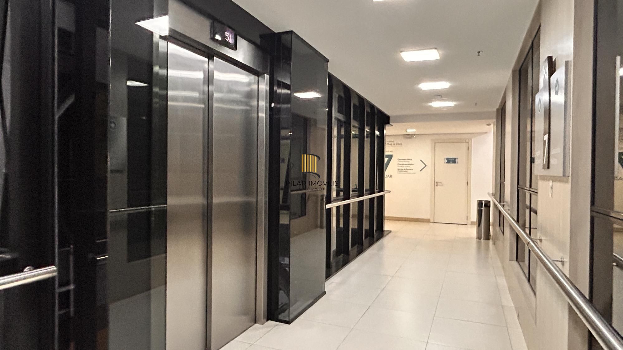 Consultório Médico na Mãe de Deus Center/Menino Deus