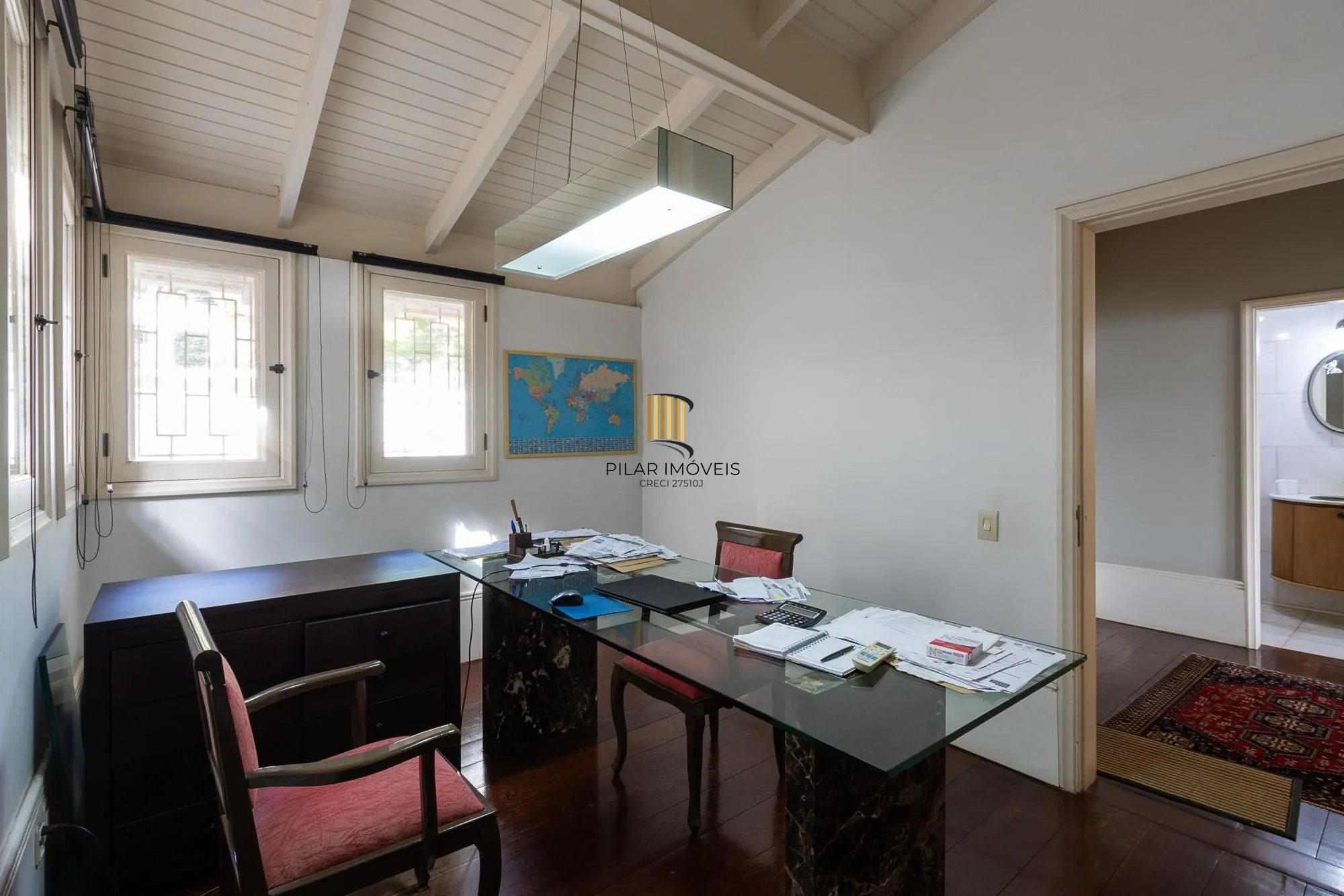 Residência em endereço nobre na Vila Assunção, com vista privilegiada para o Guaíba e clubes náuticos!