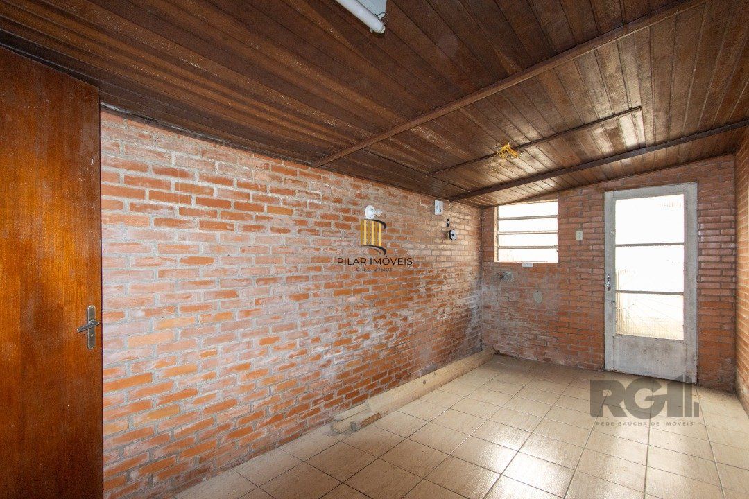 Casa 6 dormitórios no bairro Tristeza