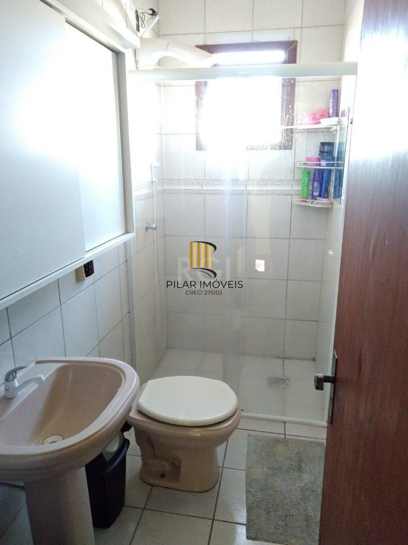 Casa para Venda - 72m², 2 dormitórios, 1 vaga - Hípica