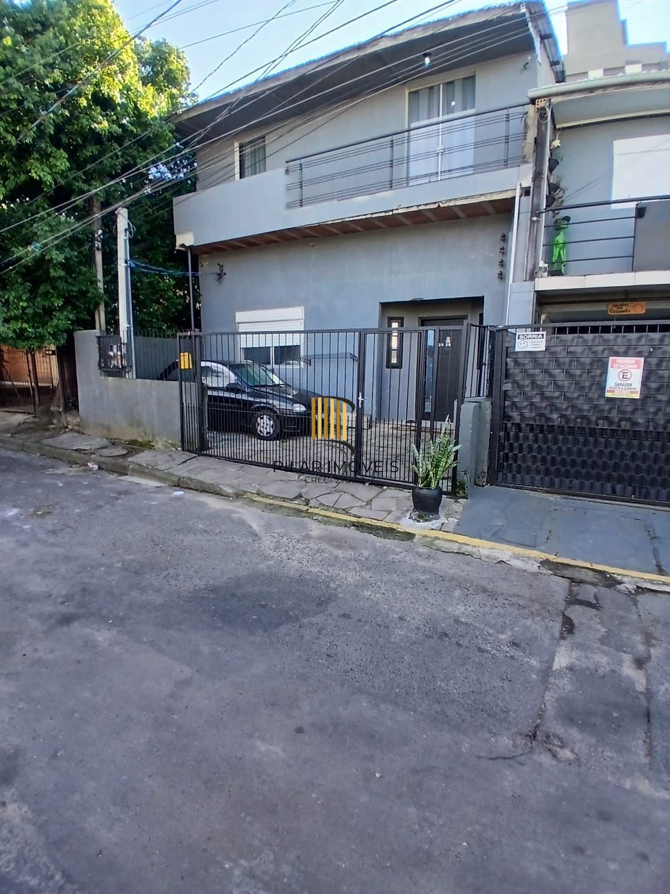 Casa 3 dormitórios no bairro Camaquã - Pilar Imóveis