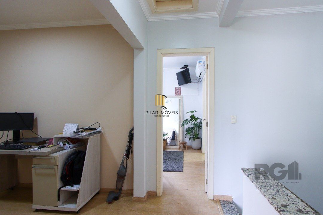 Casa 2 dormitórios no bairro Hípica