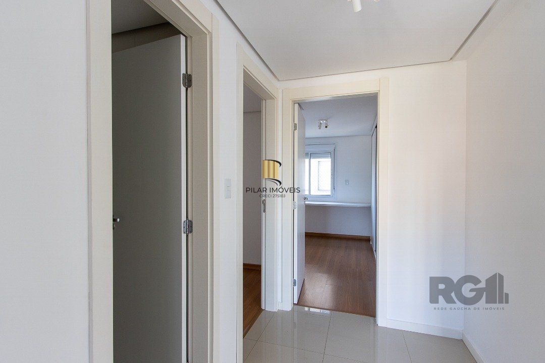 Apartamento 3 dormitórios no bairro Camaquã