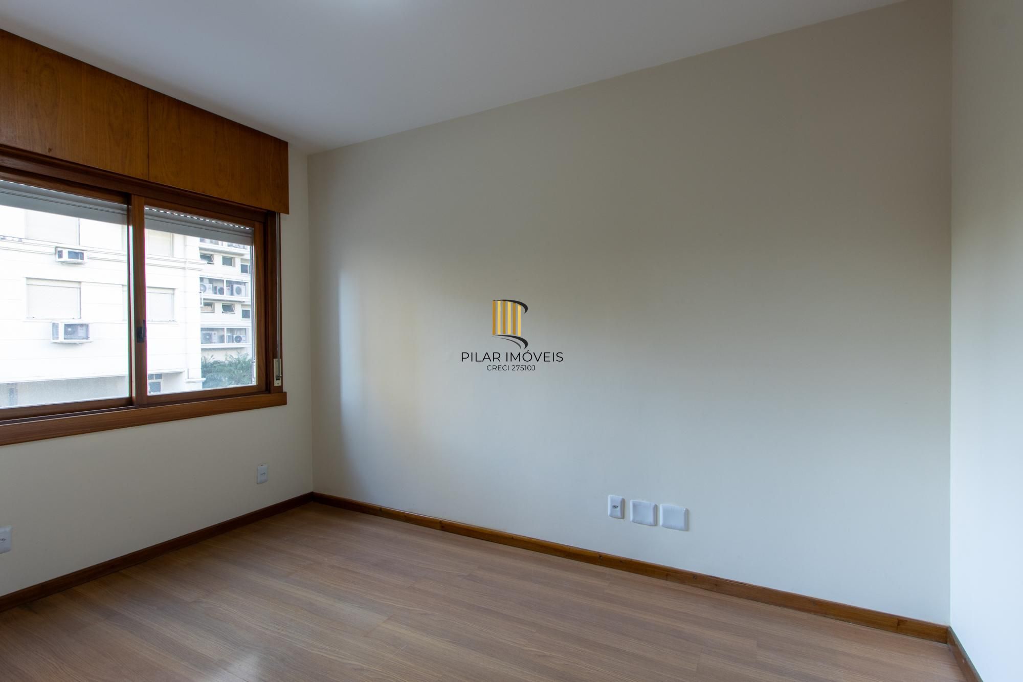 Apartamento 3 dormitórios no bairro Menino Deus