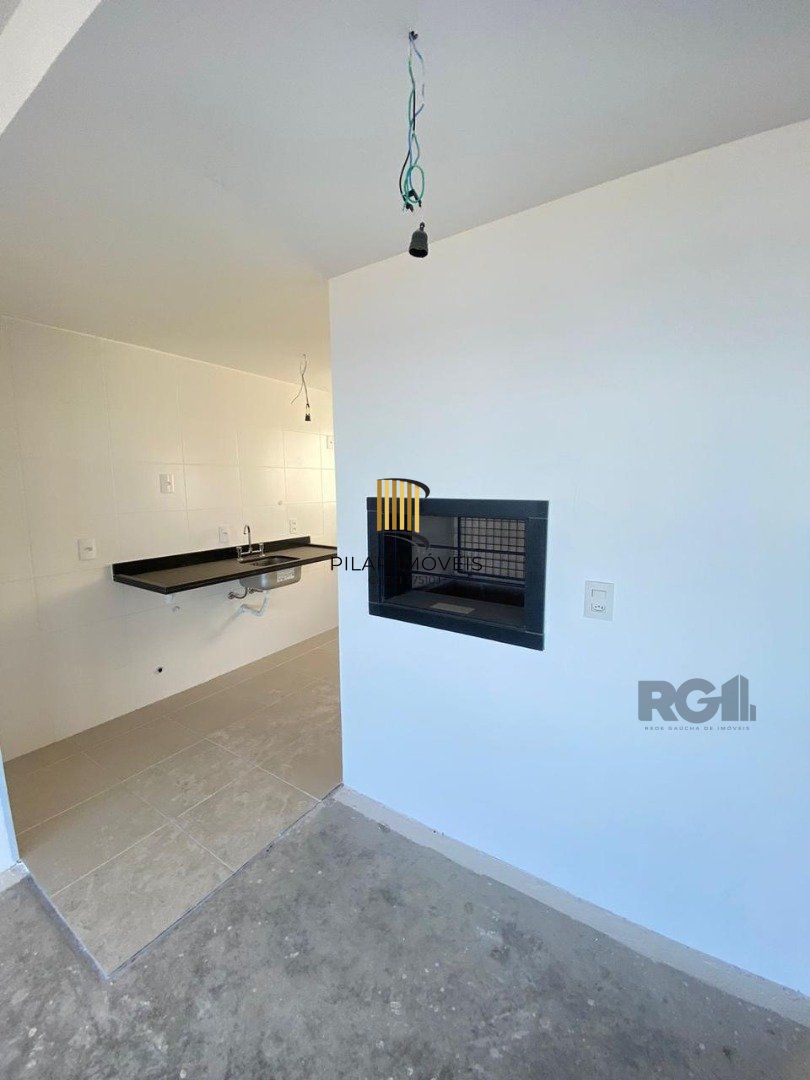 Apartamento 6 dormitórios no bairro Cavalhada