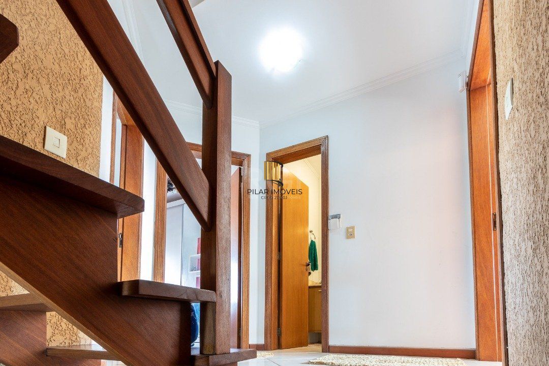 Casa para Venda - 195.96m², 3 dormitórios, sendo 1 suites, 2 vagas - Espirito Santo