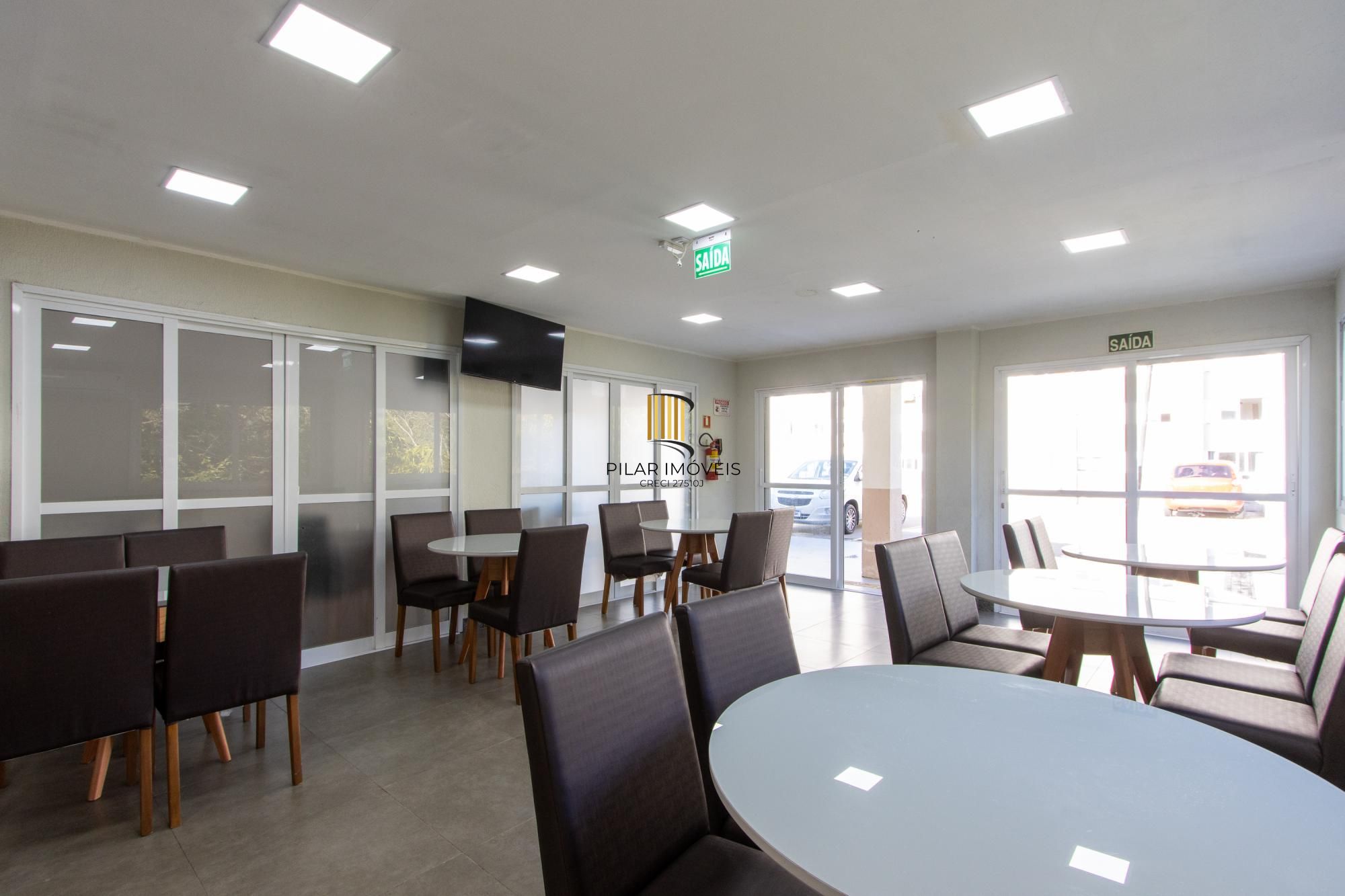 Apartamento  com  2 dormitórios, cozinha americana, Banheiro social, gás central, 1 vaga