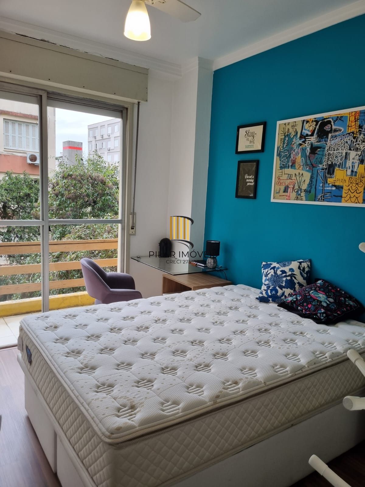 Apartamento de 1 dormitório com sacada no Centro Histórico.