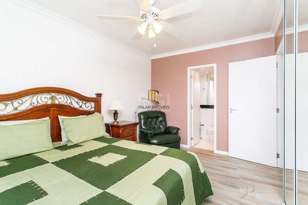 Apartamento para Venda - 110.55m², 3 dormitórios, sendo 2 suites, 1 vaga - Petrópolis