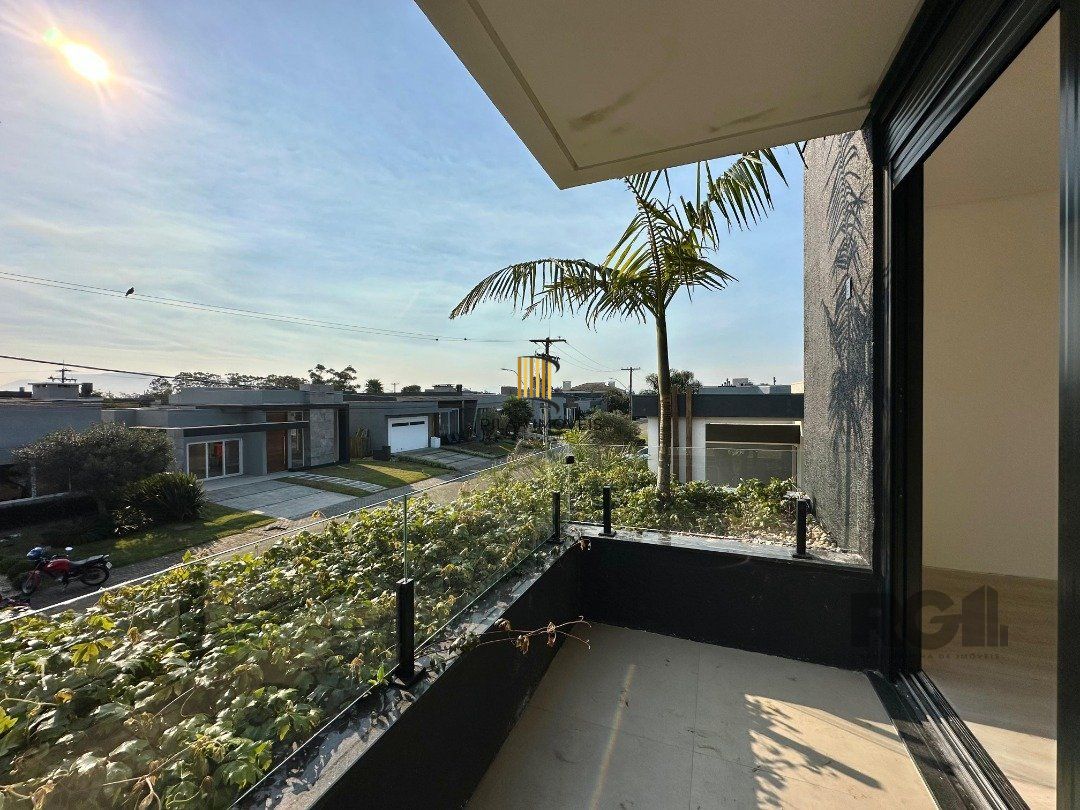 Casa de Condomínio 3 dormitórios no bairro Dubai