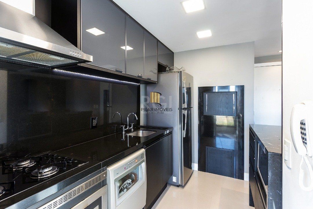 Apartamento | 2 Dormitórios | 1 Suíte | 1 Vaga | Bairro Cristal | Porteira Fechada
