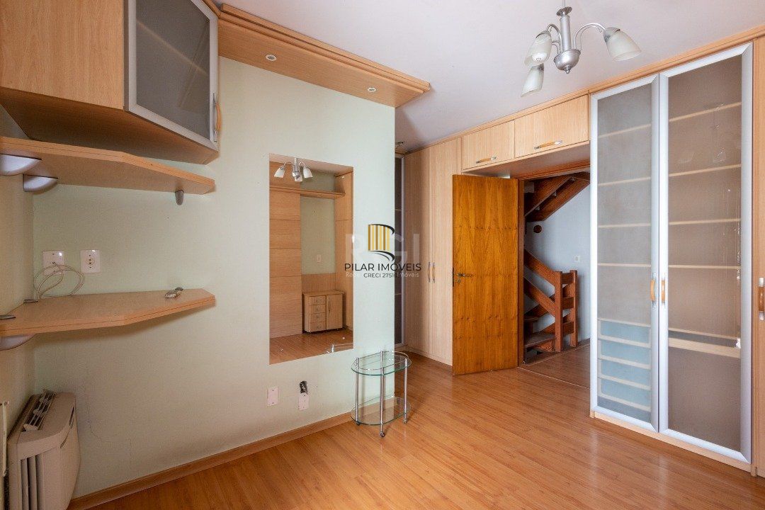 Casa para Venda - 178m², 3 quartos, 1 suite, 2 vagas - Jardim Isabel