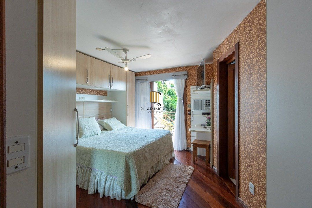 Casa Condominio para Venda - 175m², 3 dormitórios, sendo 1 suites, 4 vagas - Tristeza