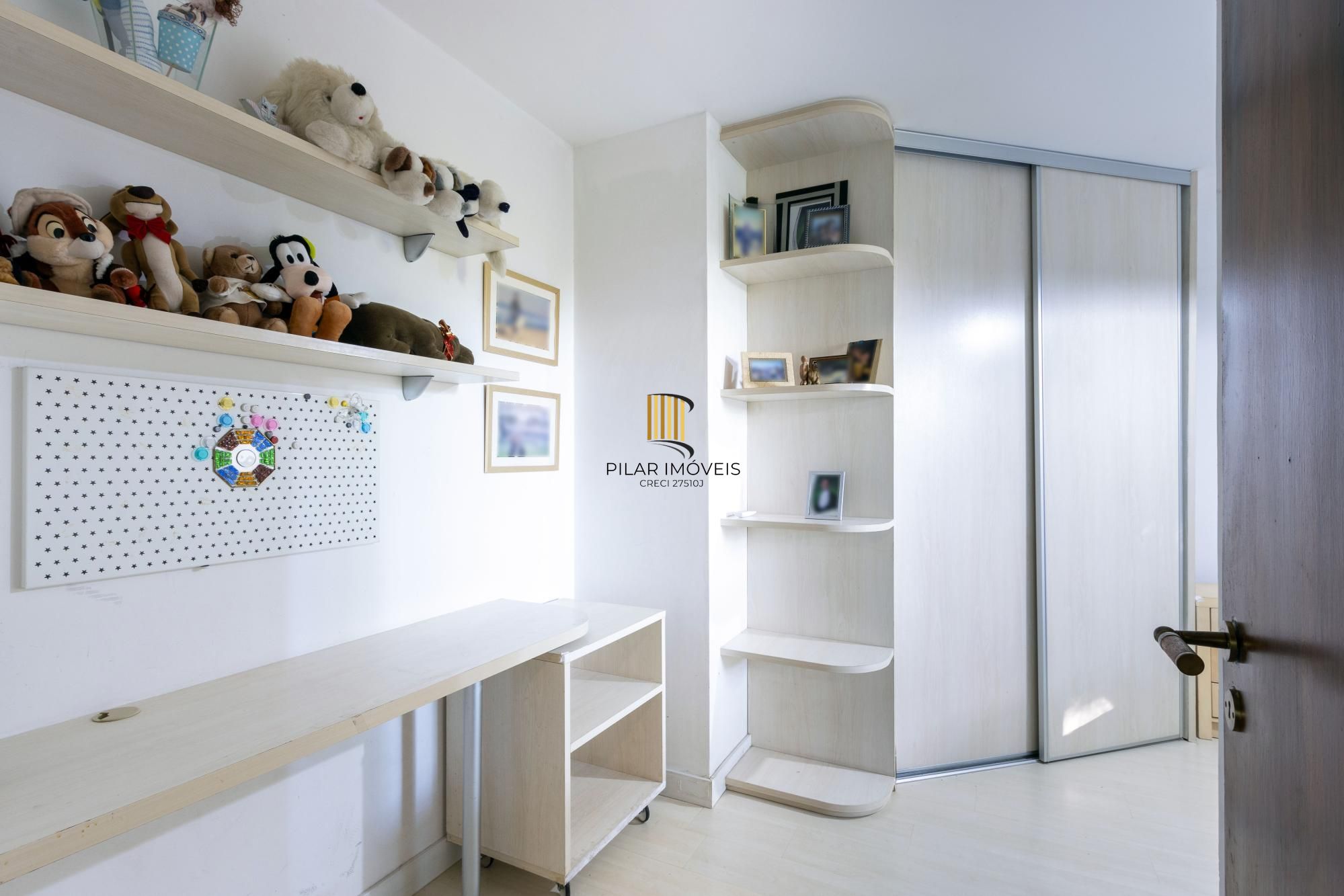 Casa de Condomínio 4 dormitórios no bairro Cavalhada