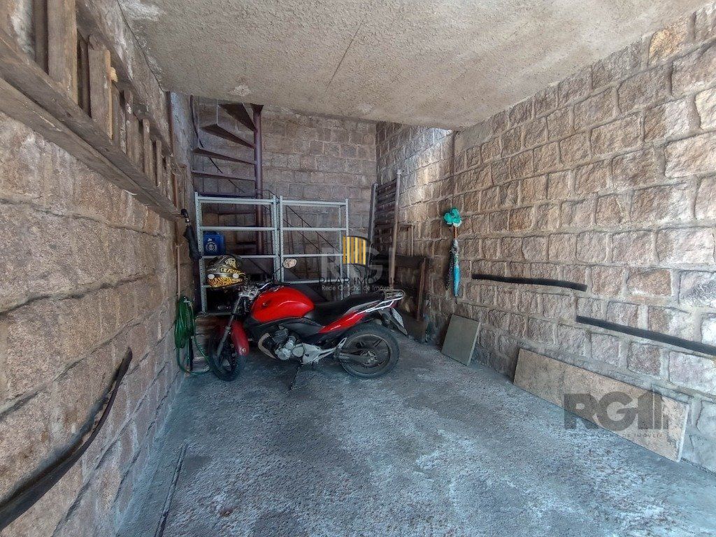 Casa para venda com 4 dormitórios no bairro Cristal
