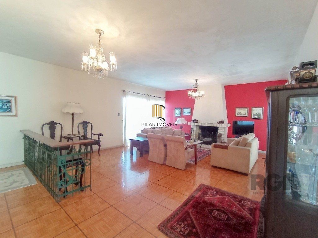 Casa para venda com 4 dormitórios no bairro Cristal