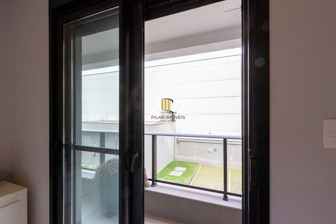 Apartamento para Venda - 164m², 3 dormitórios, sendo 3 suites, 3 vagas - Pedra Redonda