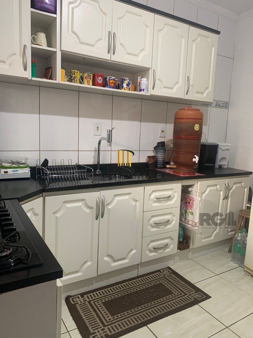 Casa 3 dormitórios no bairro Hípica