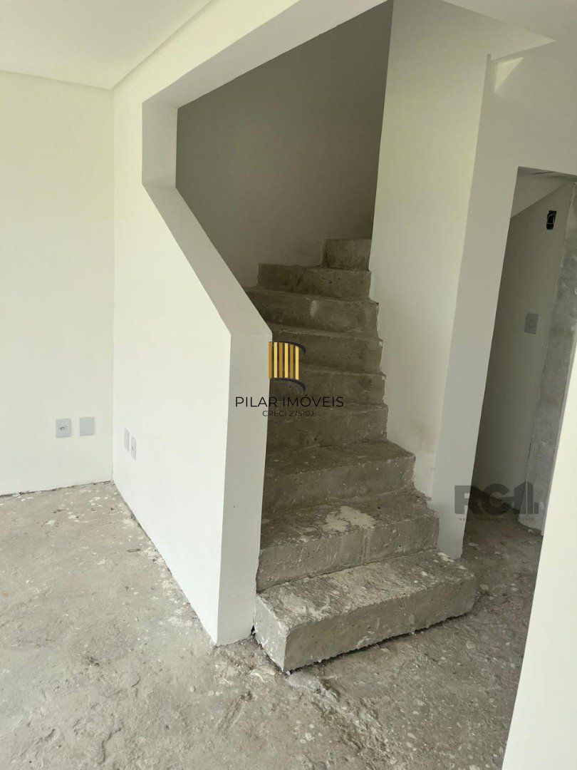 Casa de Condomínio 3 dormitórios no bairro Remanso