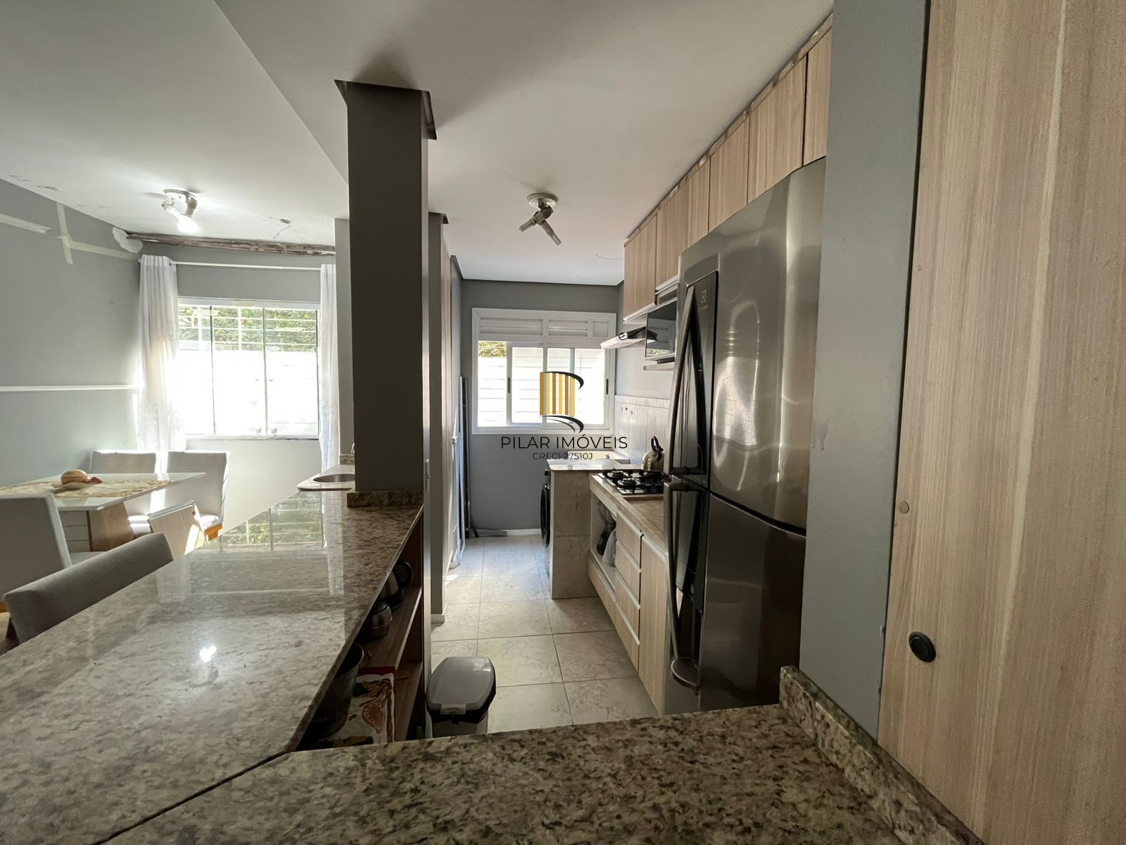 Apartamento térreo 2 dormitórios mobiliado I Bairro Ipanema