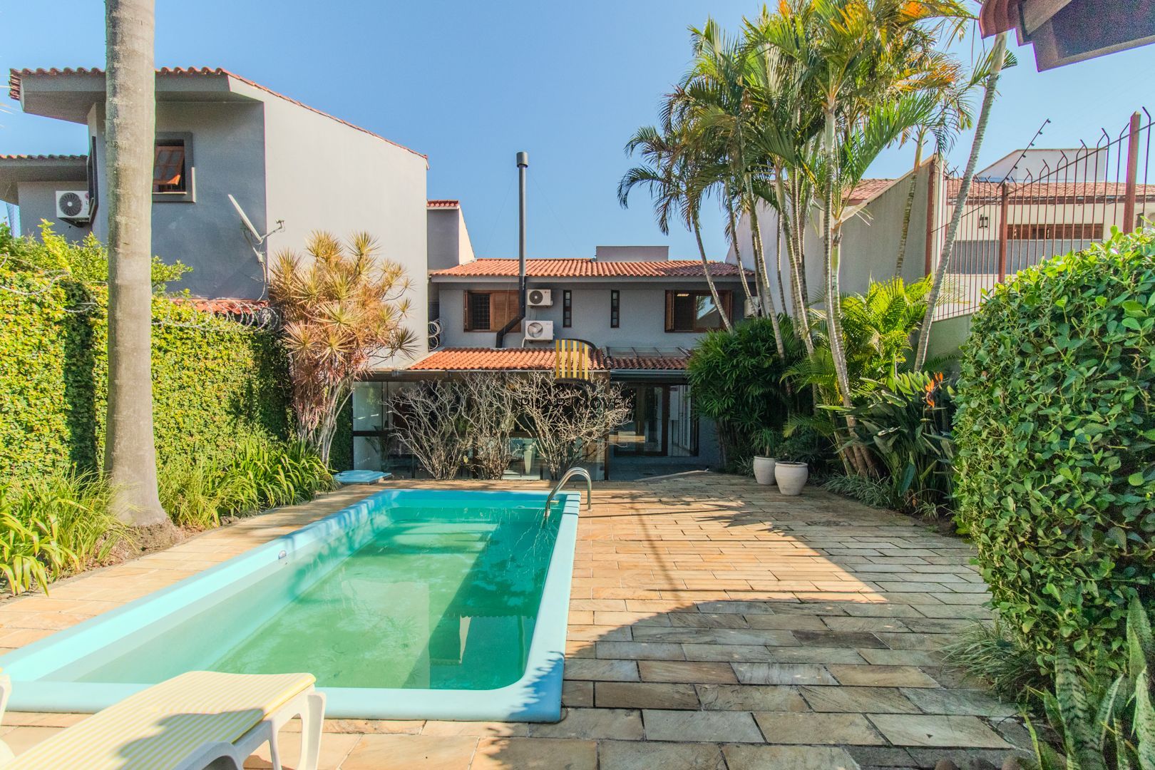 Casa para Venda - 410m², 3 dormitórios, sendo 3 suites, 2 vagas - Ipanema