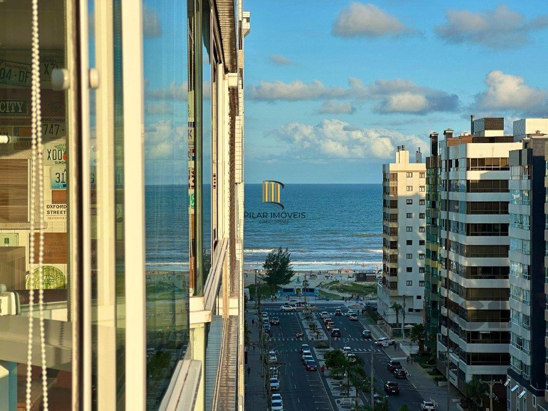   DE FRENTE PARA AVENIDA UBIRAJARA MOBILIADO, DECORADO E COM VISTA PARA O MAR 