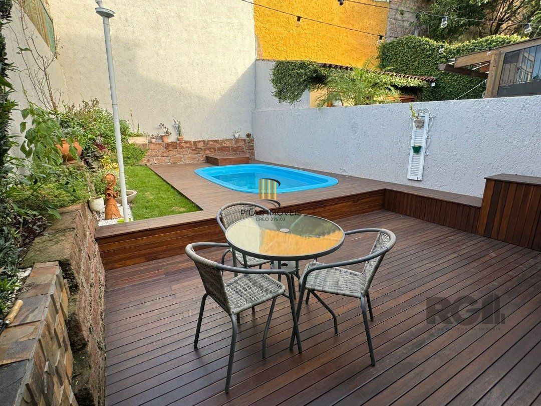 Casa 3 dormitórios no bairro Espírito Santo