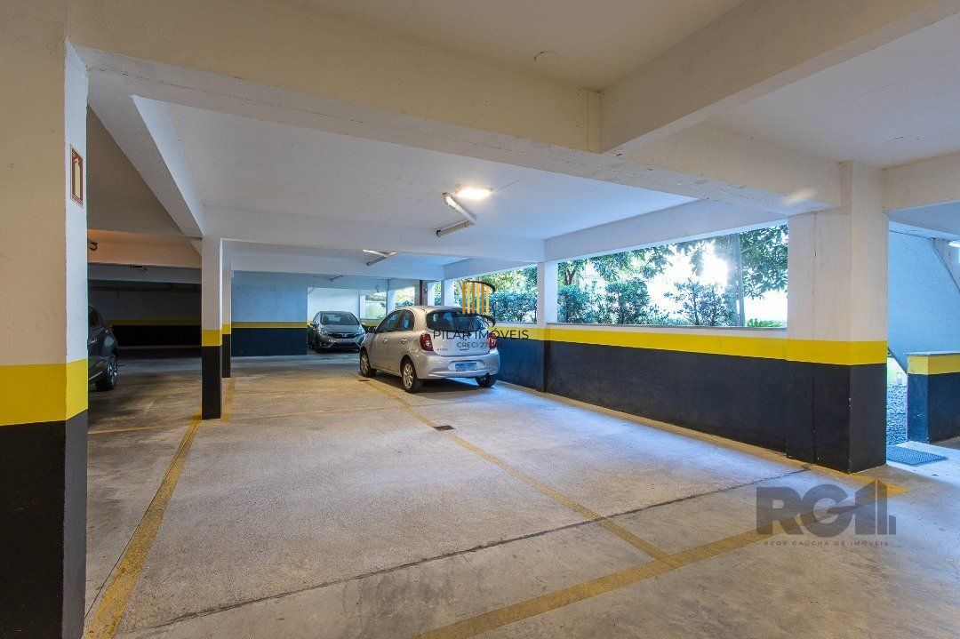 Apartamento para Venda - 457.17m², 3 dormitórios, sendo 1 suites, 4 vagas - Tristeza