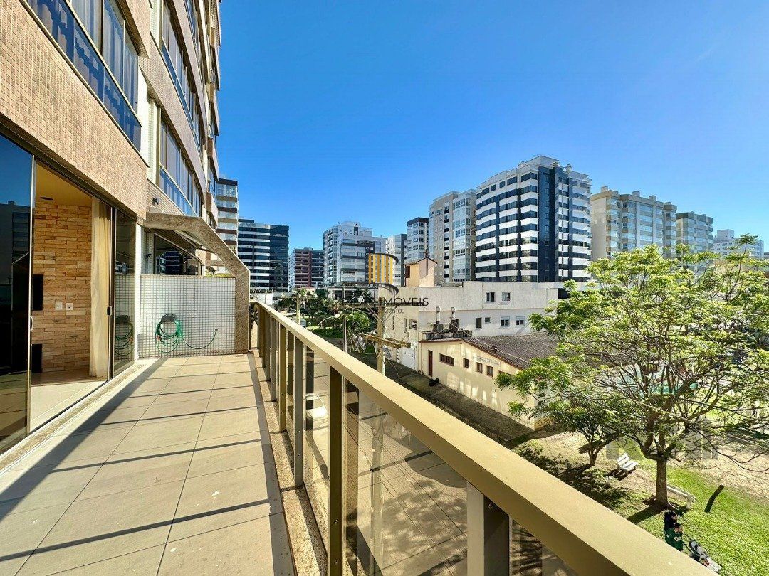 Apartamento 2 dormitórios no bairro Centro