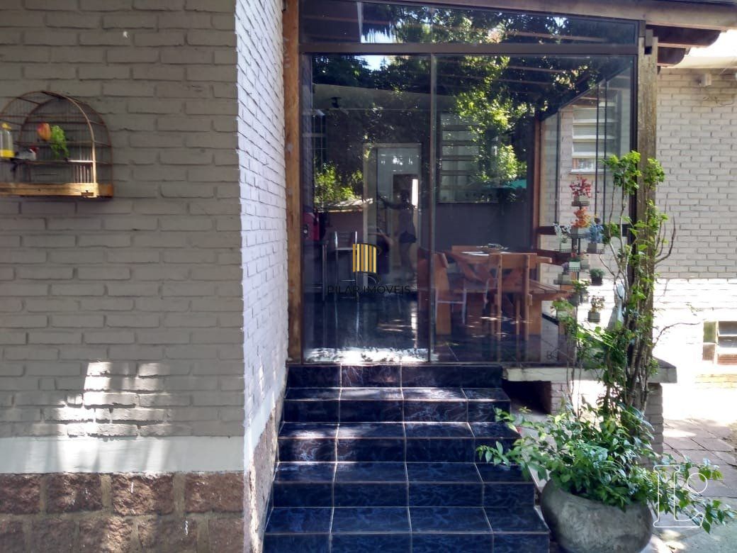 Casa para Venda - 300m², 5 dormitórios, sendo 1 suites, 1 vaga - Ipanema