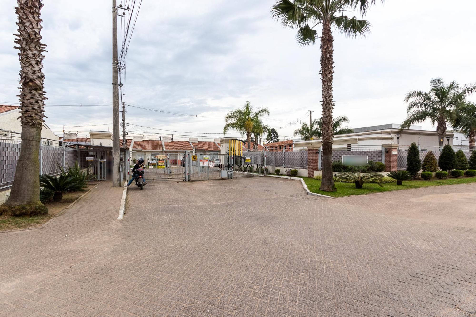 Casa 2 dormitórios  em condominio fechado