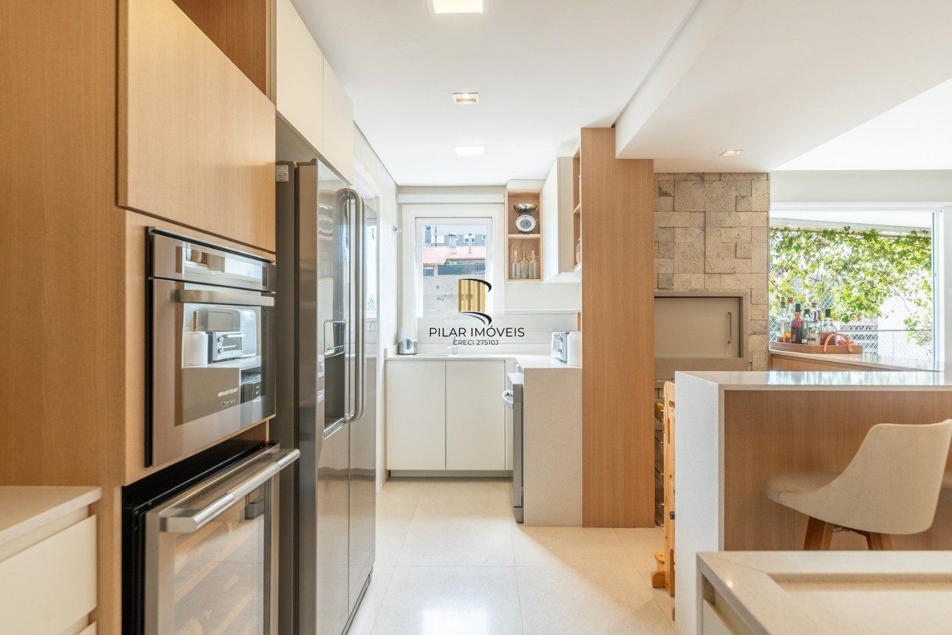 Apartamento Garden com 132m² e 3 dormitórios, 1 suíte, 3 vagas