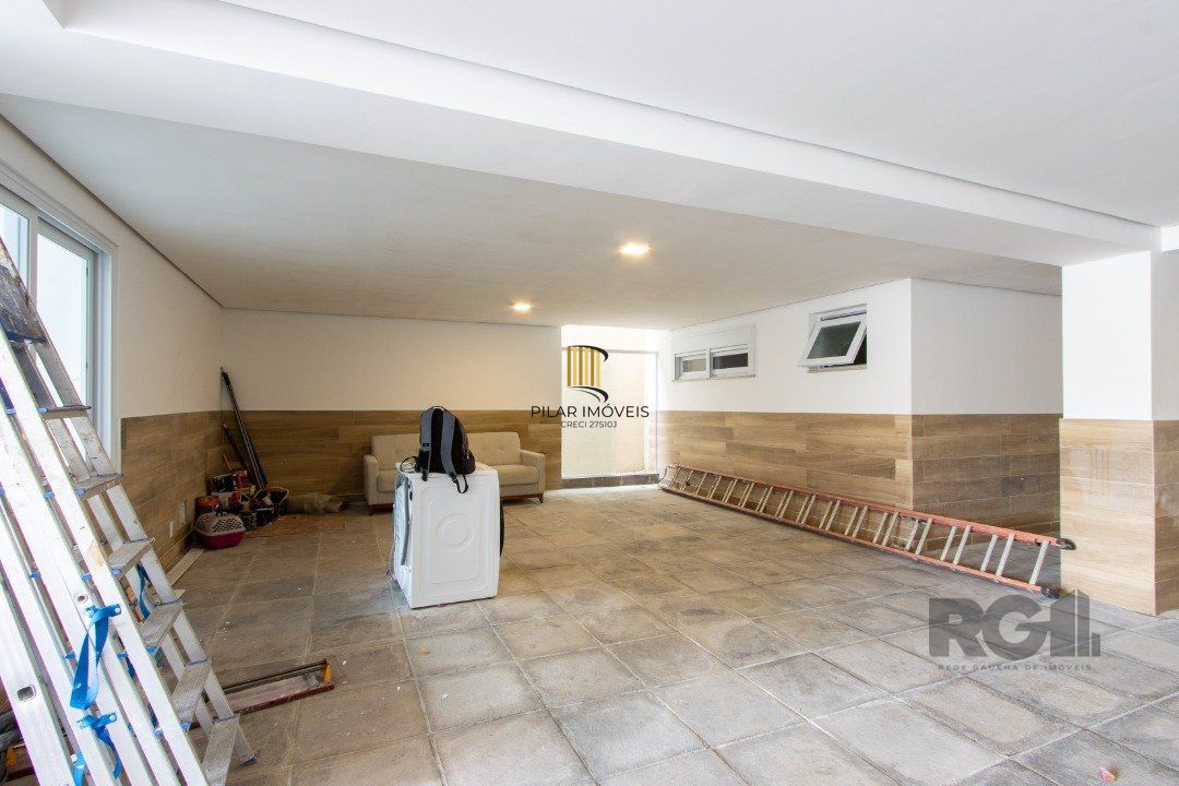 Casa mobiliada no Condomínio Las Rocas com 3 suítes,