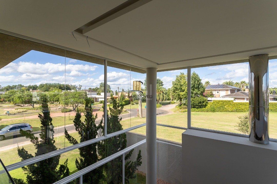 Casa Condominio para Venda - 380m², 3 dormitórios, sendo 3 suites, 6 vagas - Terra Ville