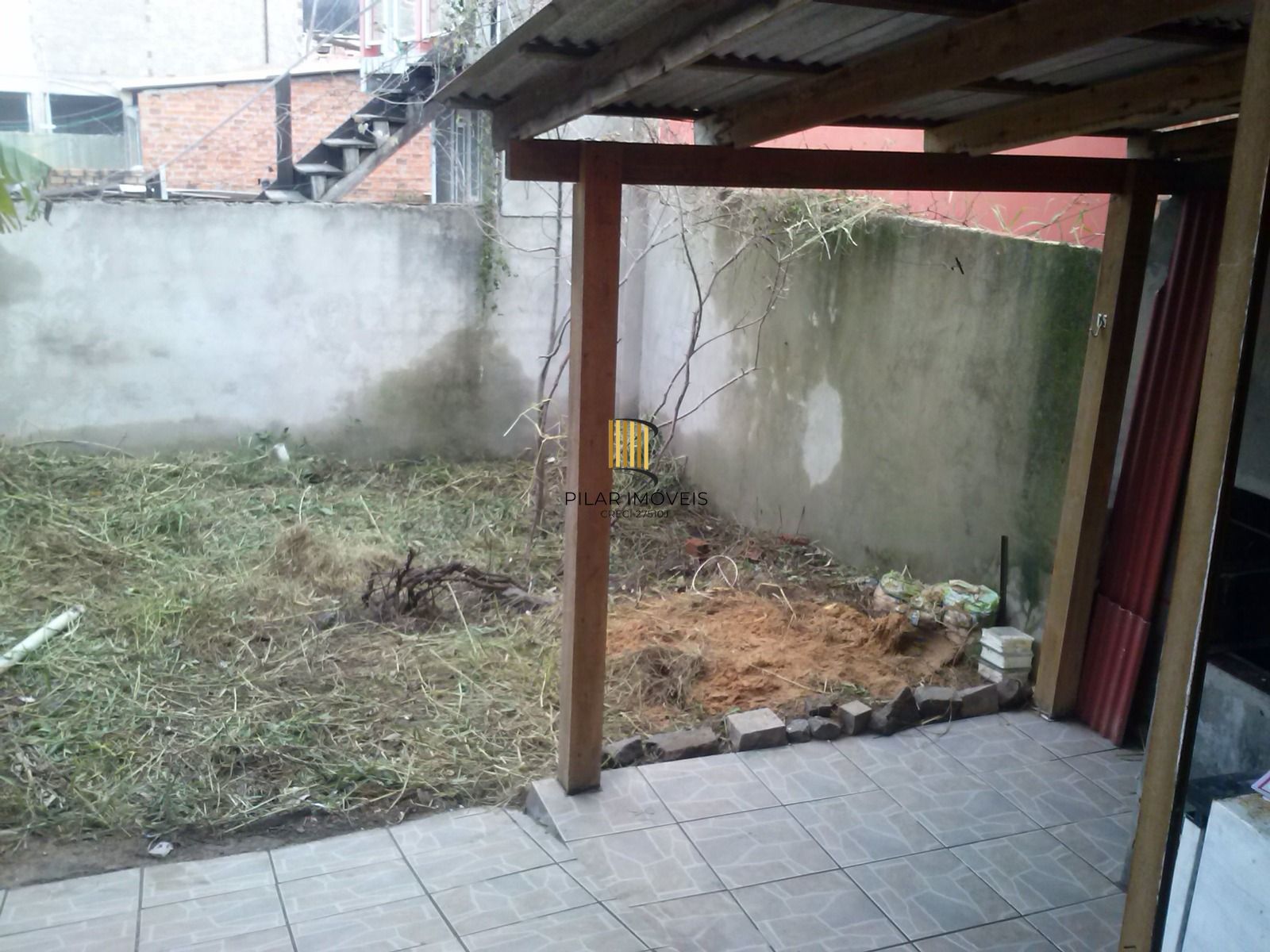 Casa 3 dormitórios no bairro Costa e Silva