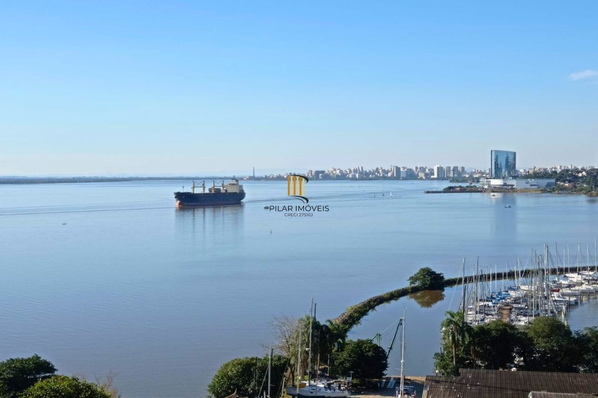 Casa com 5 dormitórios e 3 vagas no bairro Assunção