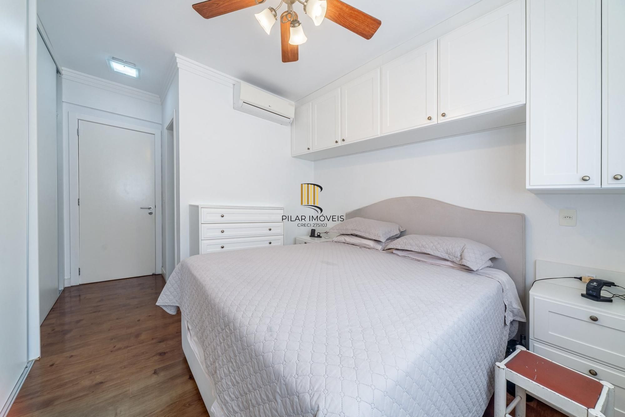 Apartamento 3 dormitórios, sendo 3 suítes e 2 vagas no Petropolis
