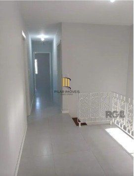 Casa ampla com pátio no Bairro Cristal, com 4 quartos