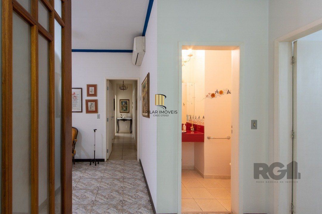 Casa 3 dormitórios no bairro Três Figueiras