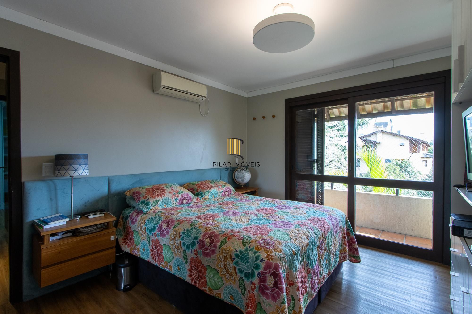 Casa em Condomínio no bairro Tristeza