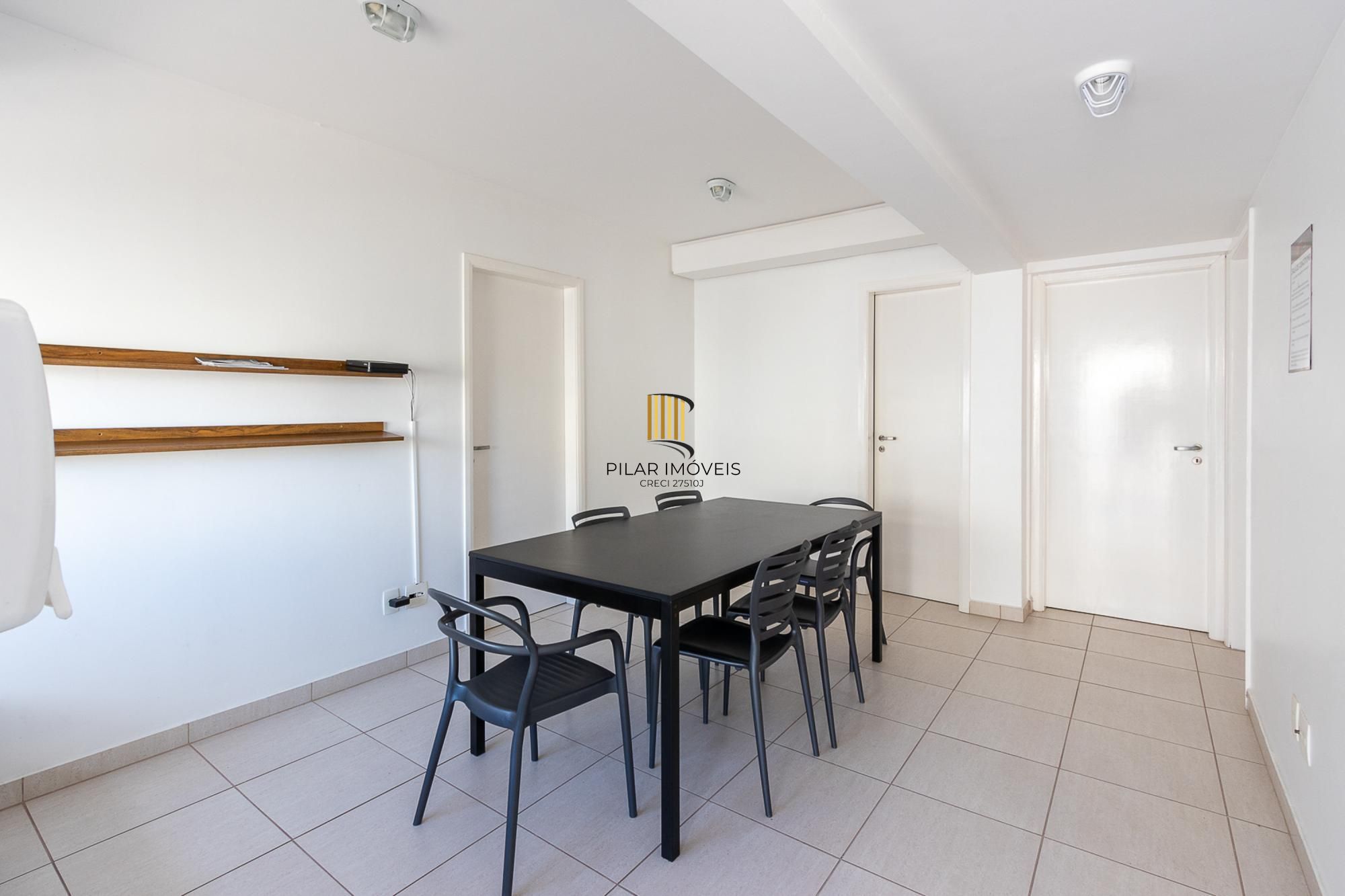 Excelente apartamento de 3 dormitórios, 1 suíte e 2 vagas de garagem.